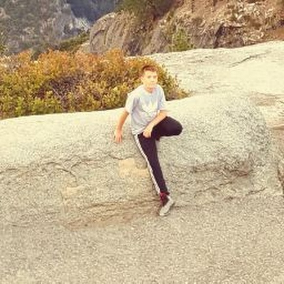 Meet your Posher, Jonathan - Picture 1 of 1